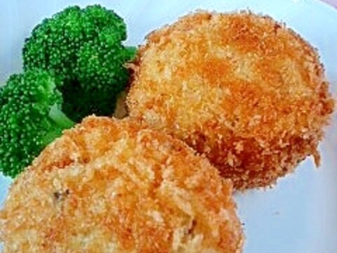 余ったおからの煎り煮で！チーズインおからコロッケ